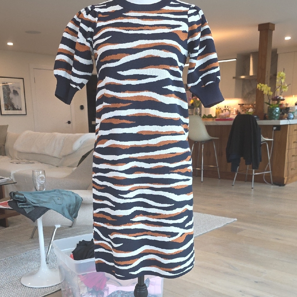 Ann Taylor Animal Print Knit Dress XXS NWT